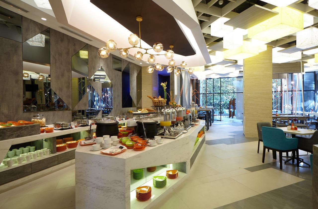 Ibis Styles Medan Pattimura Exterior photo